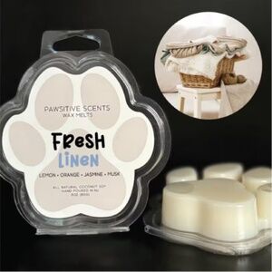 Paw Print Wax Melt/Fresh Linen Scent/Vegan Coconut Soy Wax